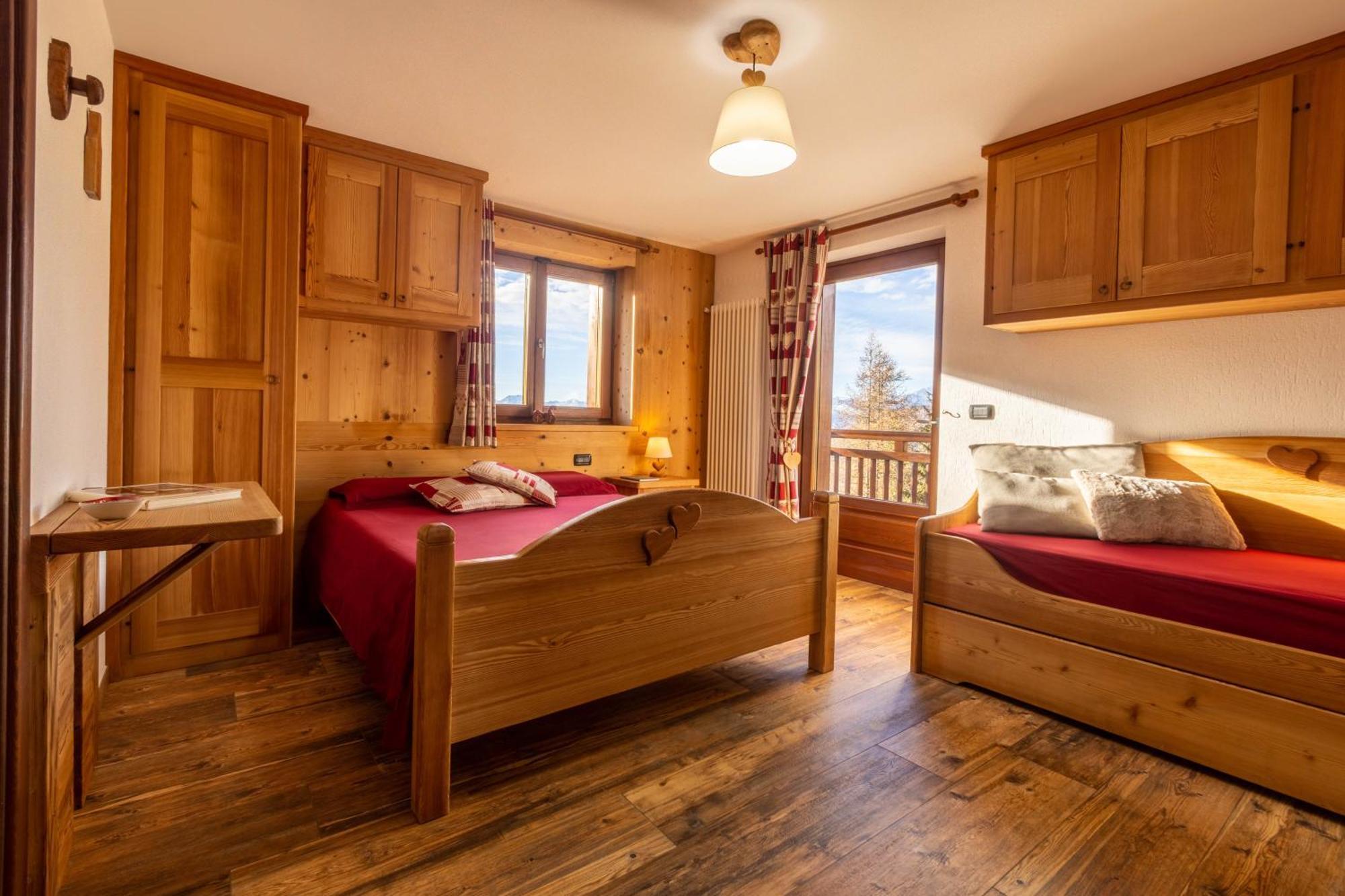 Hotel Le Coin des Mélèzes à Brusson Extérieur photo