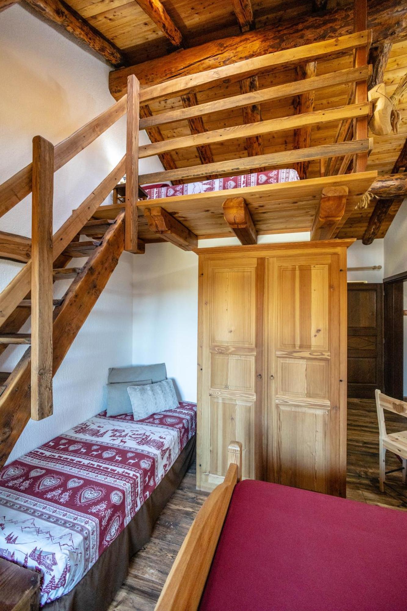 Hotel Le Coin des Mélèzes à Brusson Extérieur photo